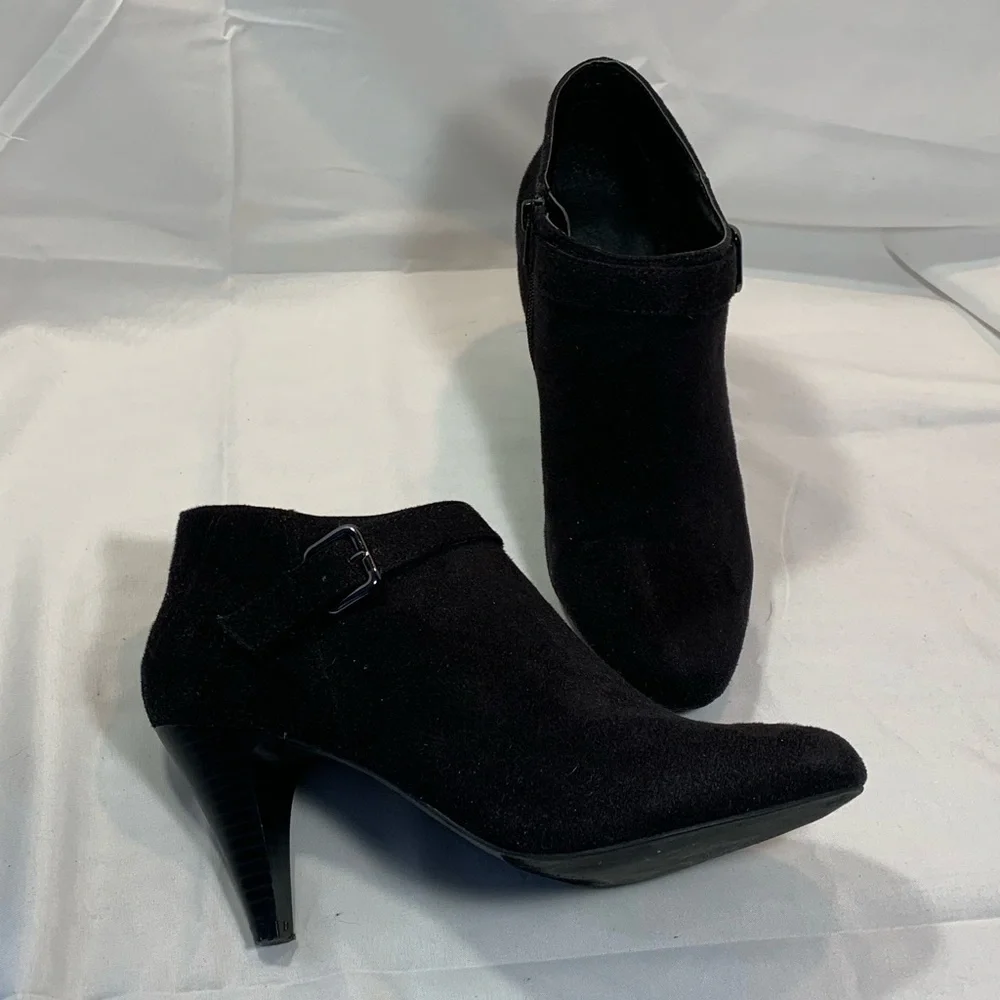 Fioni Black Faux Suede Heeled Booties